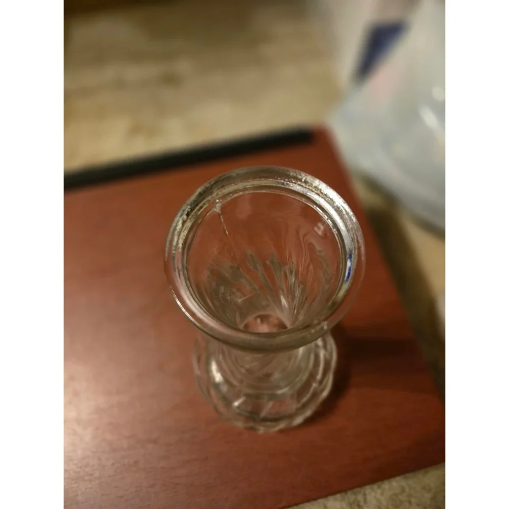 Vintage Clear Glass Spiral Optic Twist Bud Vase Bulbous Base Flared Rim 7 Inch‎